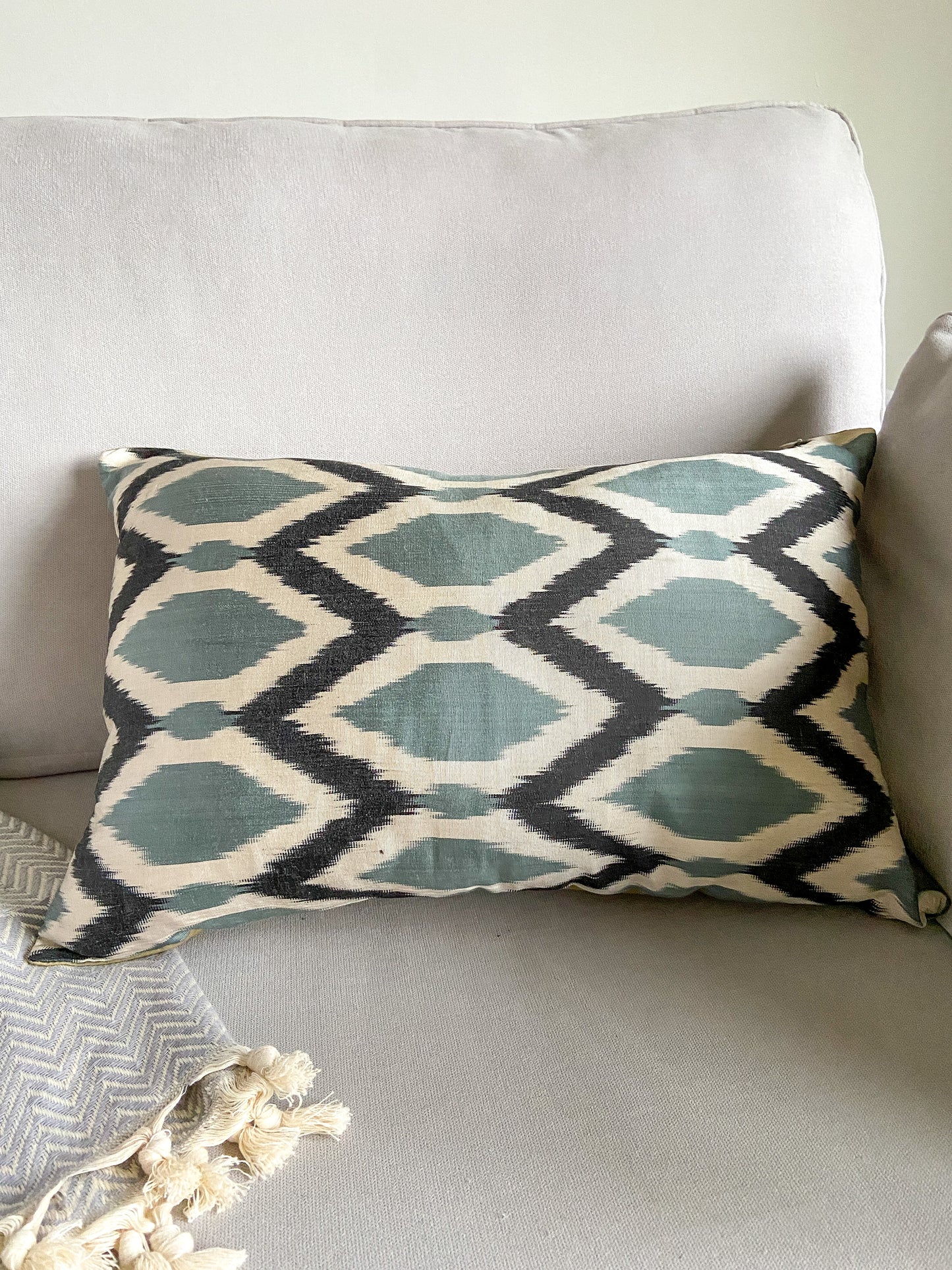 Silk Ikat Pillow Cover, Geometric Design Cushion Cover 40x60