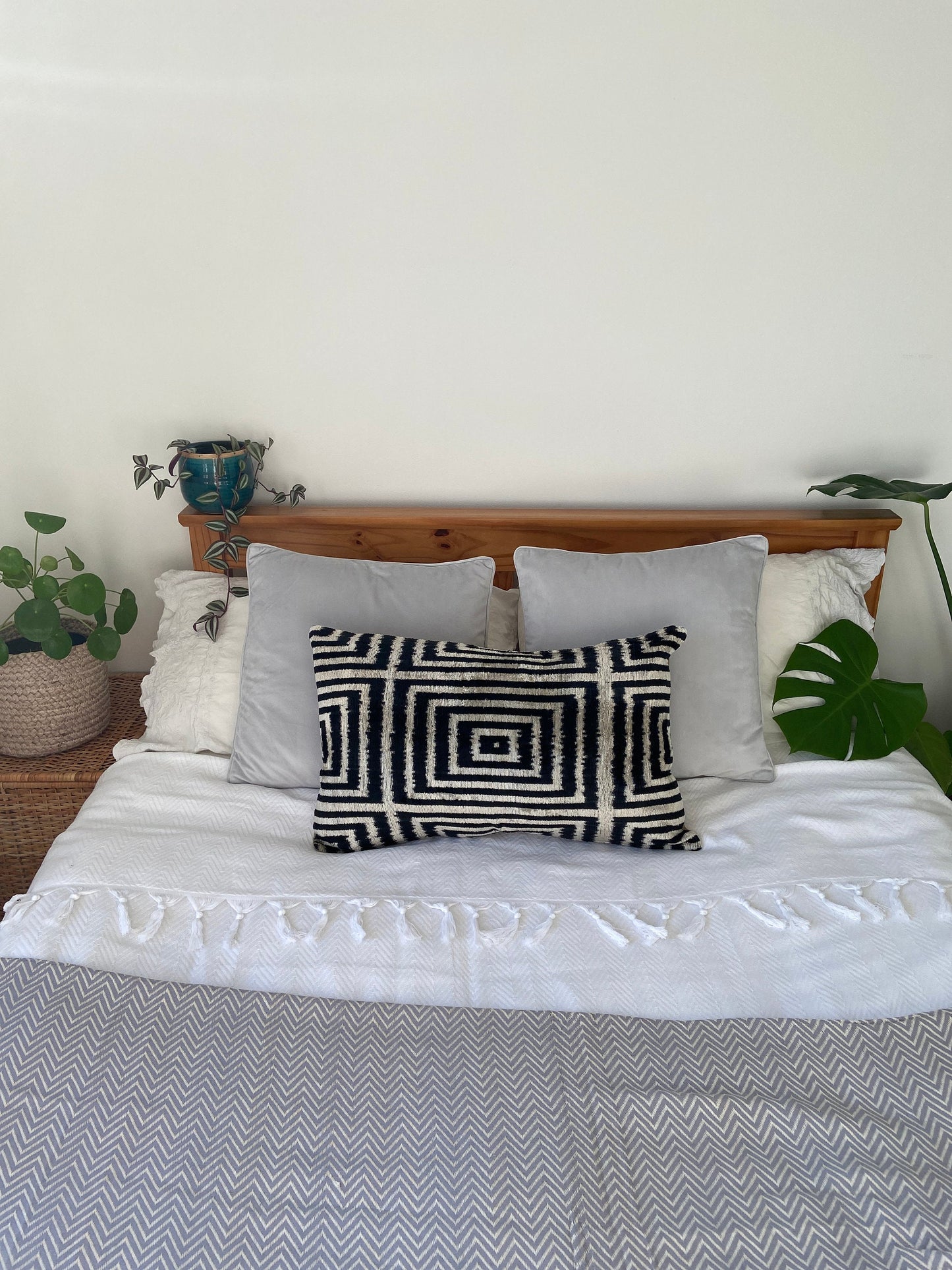 Velvet Black Cushion Cover, Decorative Cushions 40x60