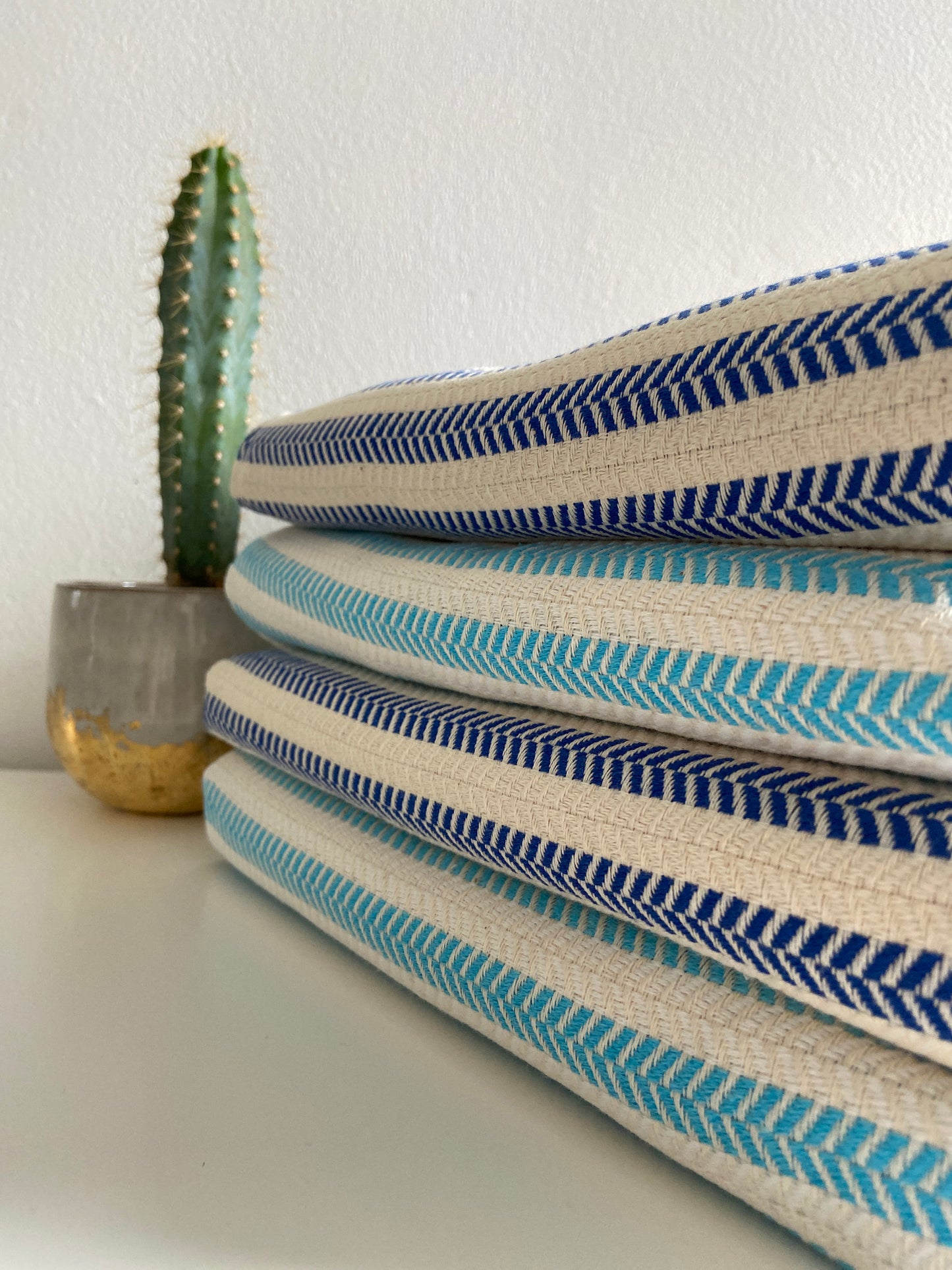 Kibyra Throw