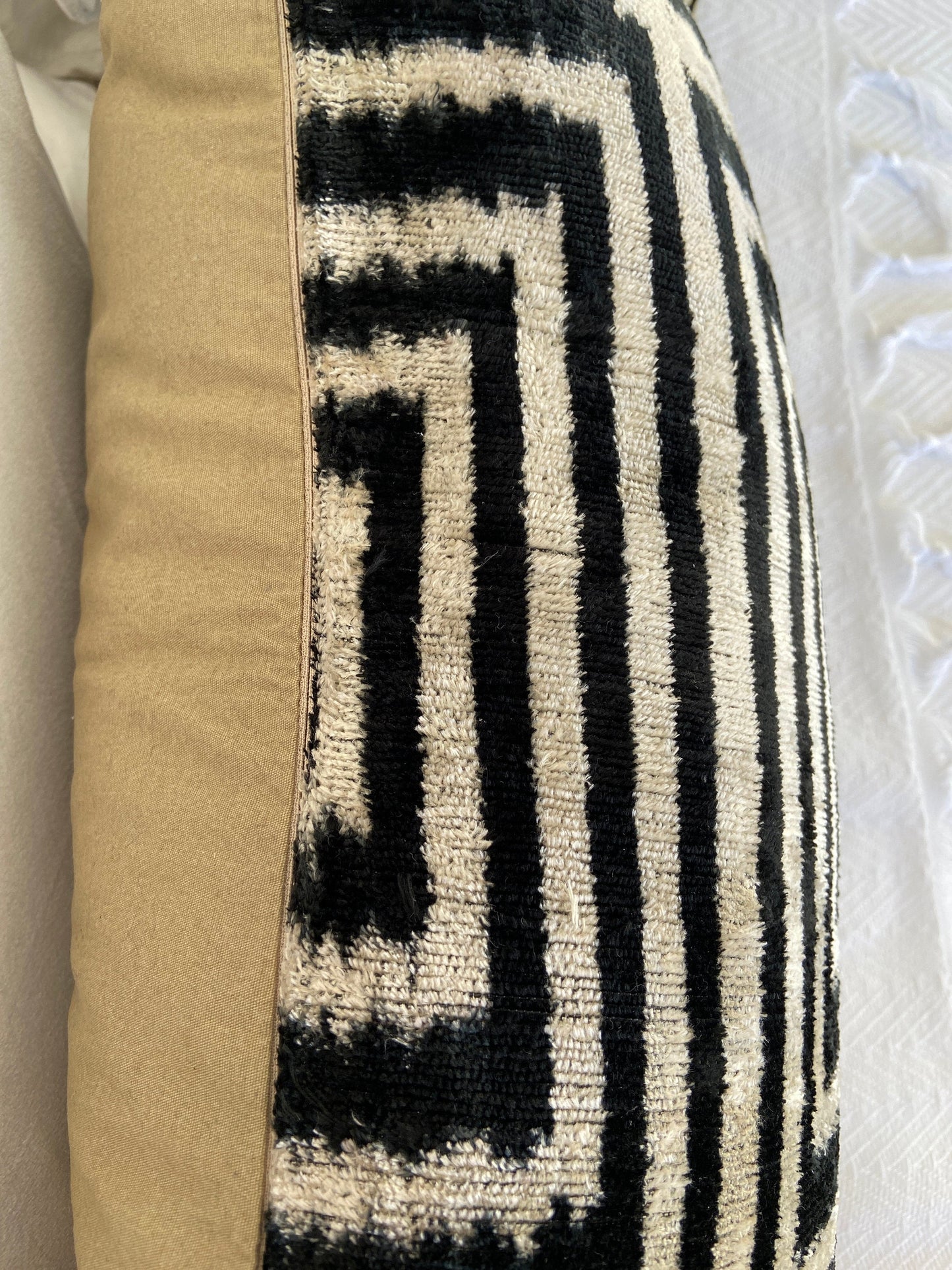 Velvet Black Cushion Cover, Decorative Cushions 40x60